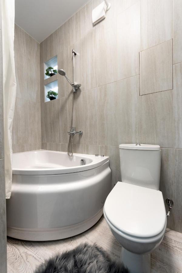 Pechersky Kvartal Apartments Kyiv Exterior photo