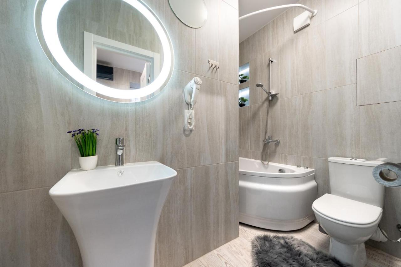 Pechersky Kvartal Apartments Kyiv Exterior photo